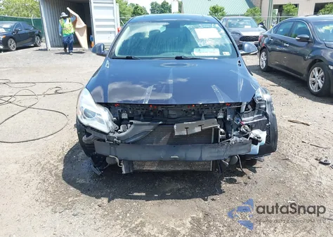 2014 Buick Regal Turbo z USA, uszkodzony, nr VIN 2G4GK5EX1E9171585